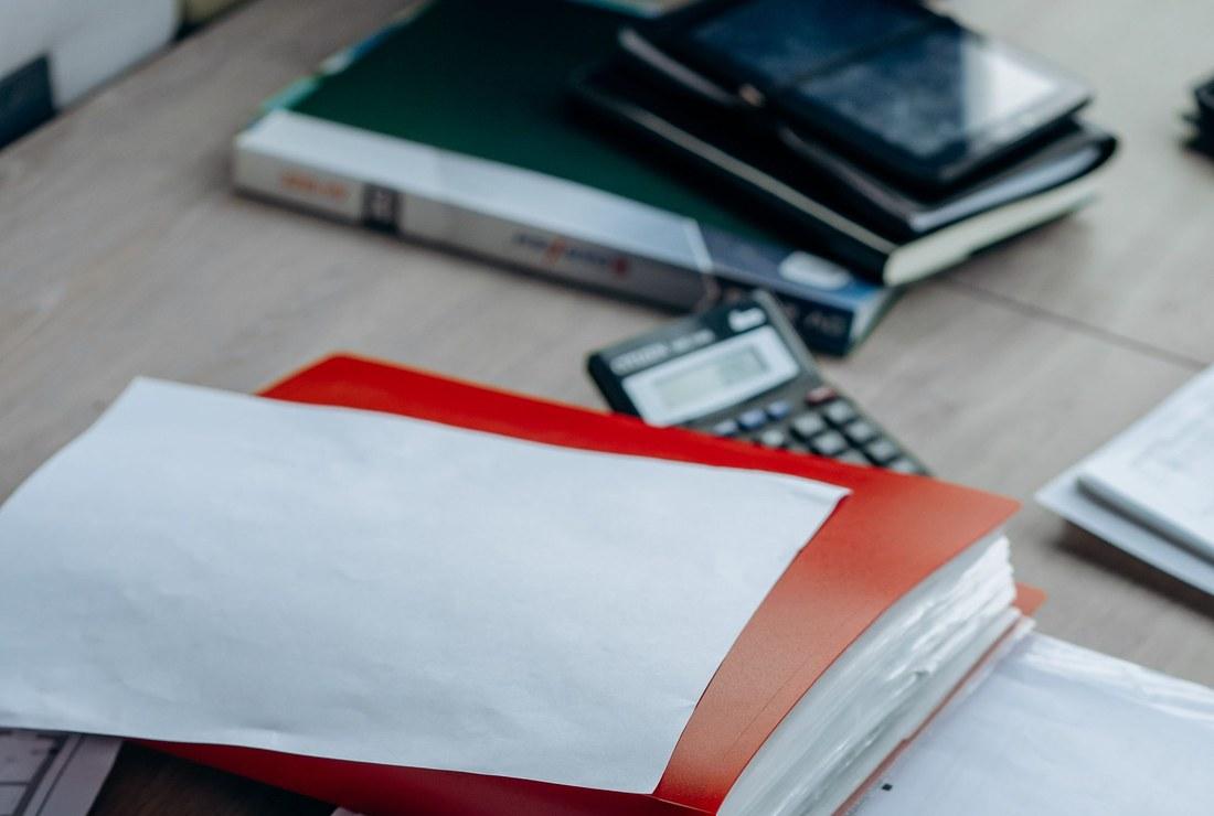 Online bookkeeper or a local office: which suits you?