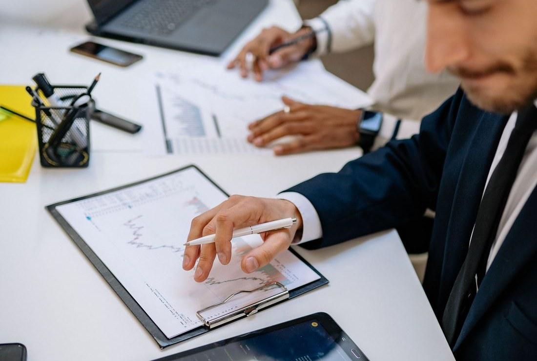 Switching bookkeepers: how it works (and what to expect)