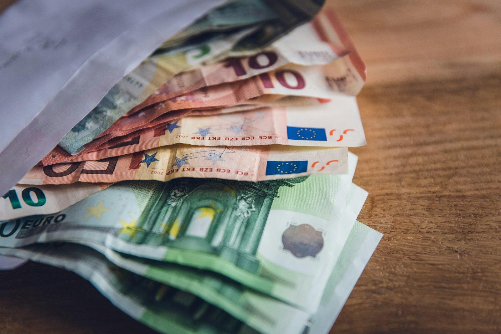 Private withdrawals and deposits: how money moves between you and your business