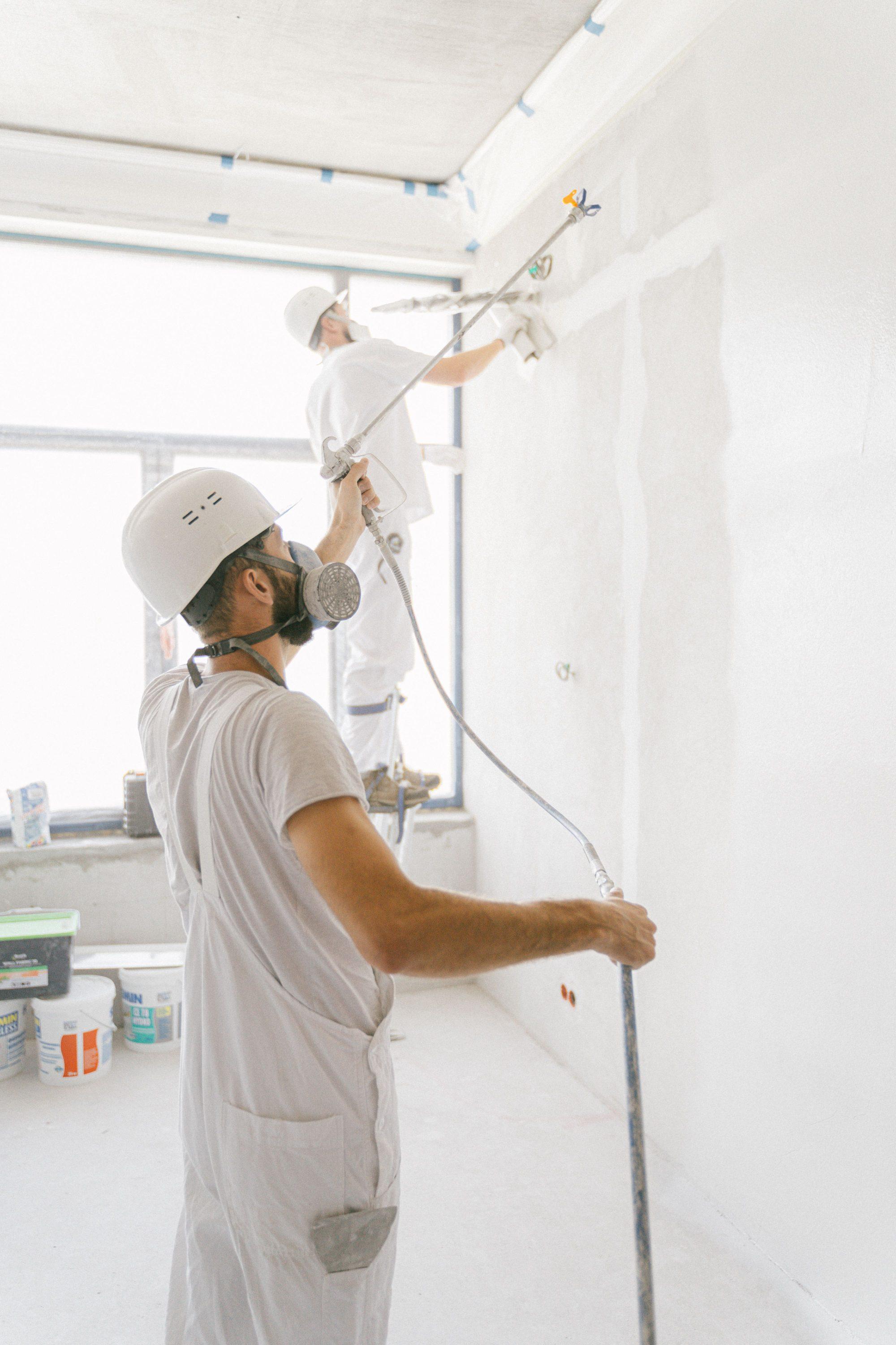 Painter, plasterer or handyman for private clients: how VAT works