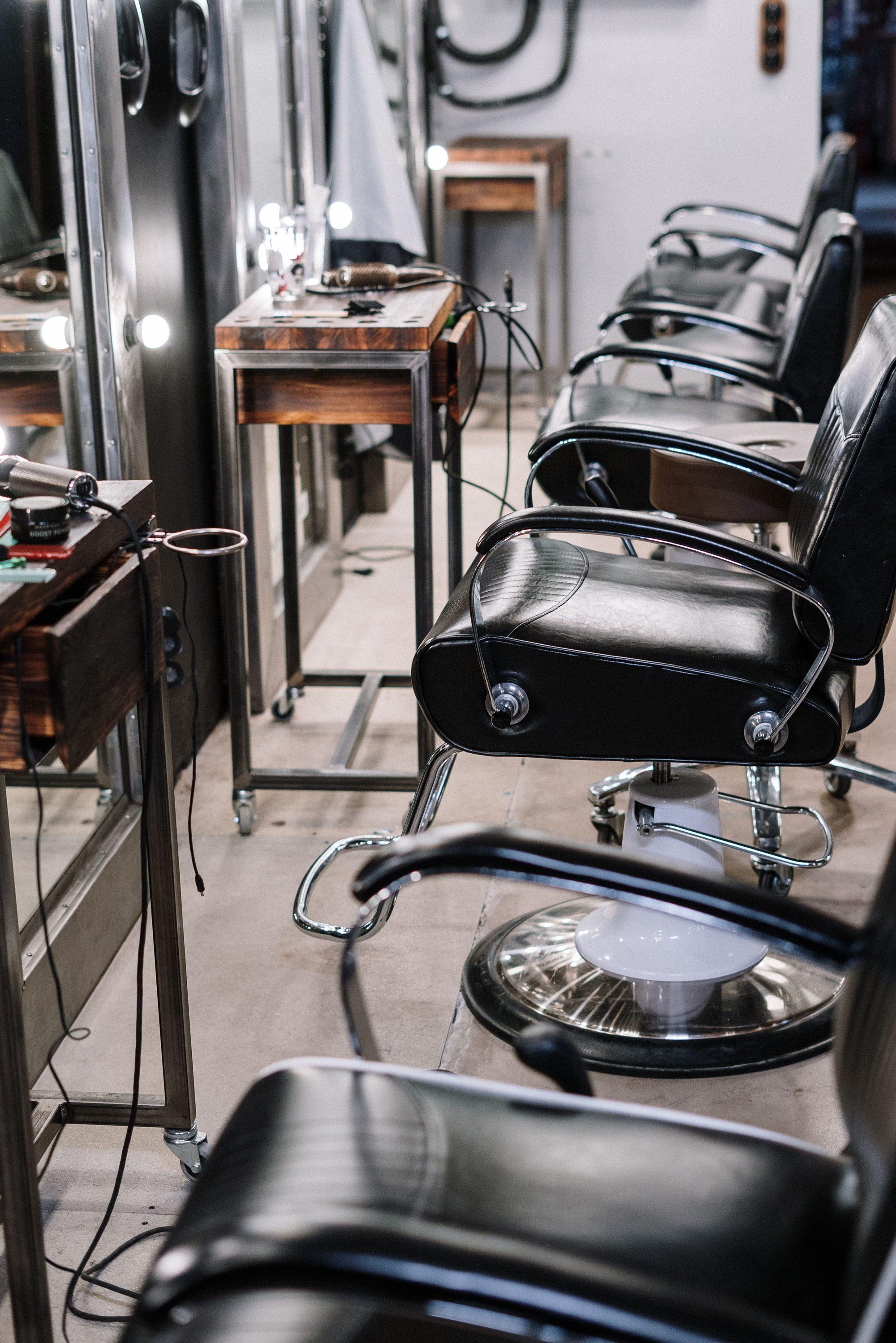 Mobile hairdressing or renting a chair in a salon: the tax differences